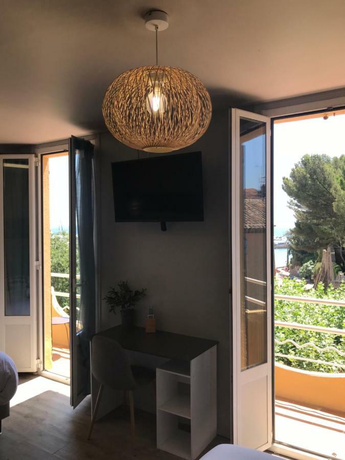 Hotel La Calanque Mandelieu Eksteriør bilde